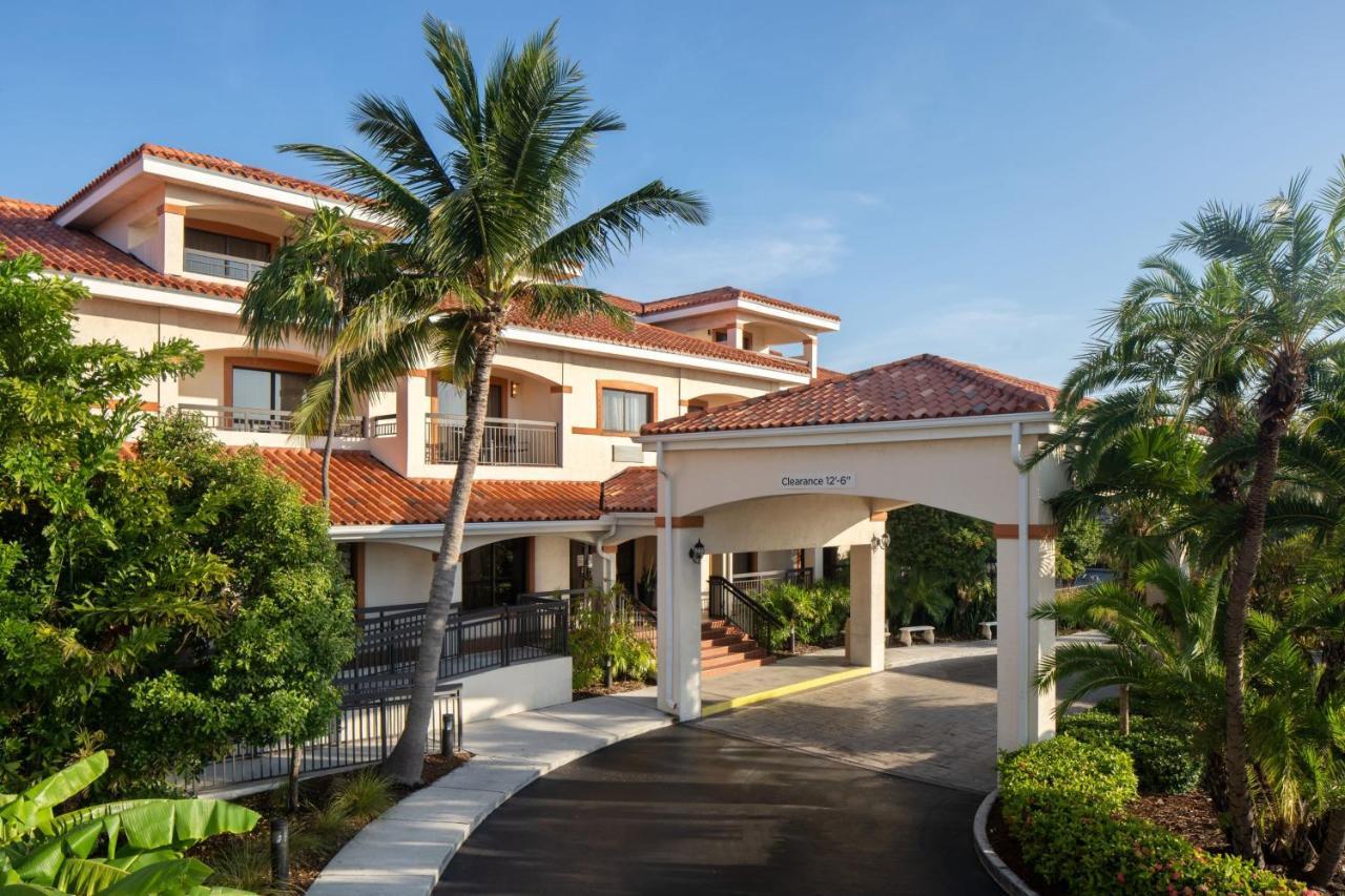 Courtyard By Marriott Key West Waterfront Hotel Exterior photo